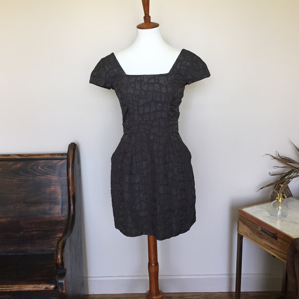🎉 BCBGeneration Textured Black Dress with Pockets